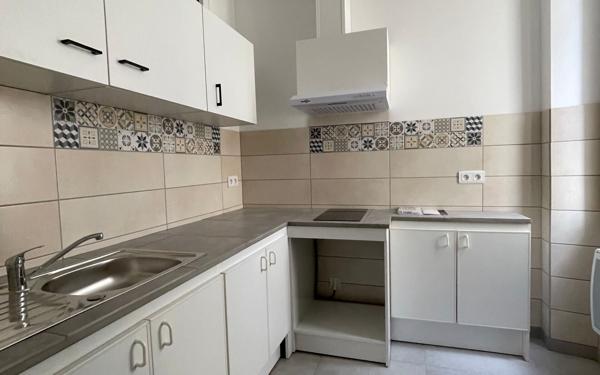 Immeuble à vendre    6 pièces •  Aire-sur-l'Adour