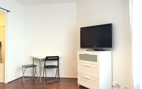 Appartement à louer    1 pièce • 26,73 m2 Paris 15