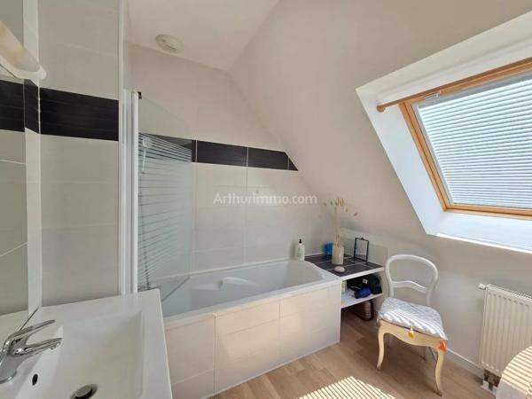 Vente                                                      Maison
                        
                     4 pièces                      90 m2                     à Pluneret