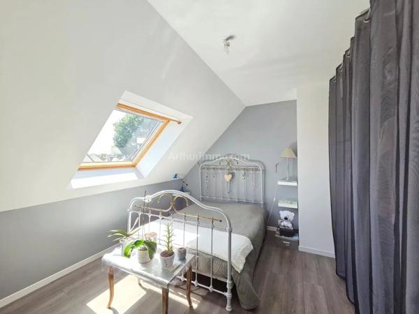 Vente                                                      Maison
                        
                     4 pièces                      90 m2                     à Pluneret