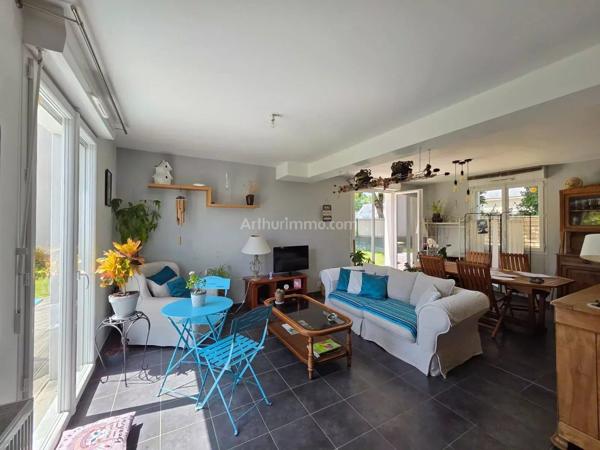 Vente                                                      Maison
                        
                     4 pièces                      90 m2                     à Pluneret