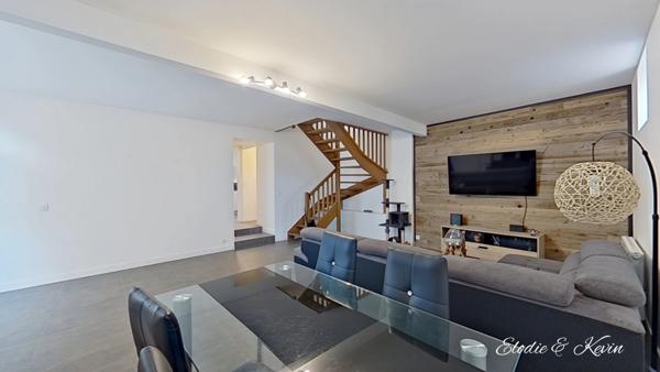 Appartement duplex type maison de village à vendre 4 pièces TREVOUX (01)