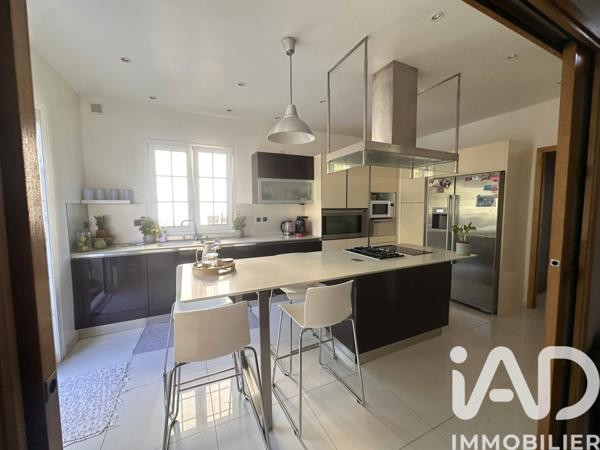 Maison à vendre 7 pièces 155 m² Saint-Maur-des-Fossés