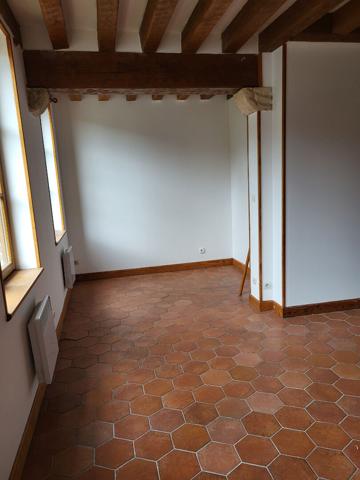 APPARTEMENT F1BIS 1ER ETAGE GAILLON CENTRE