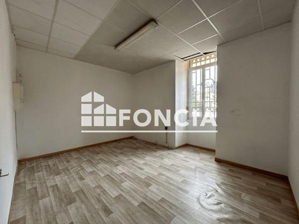 Location Local commercial 2 pièces 75 m² - 287 BOULEVARD GAMBETTA Cavaillon 84300