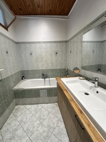 Marseille (13004) APPARTEMENT COEUR CHARTREUX AU CALME ET LUMINEUX 13004 MARSEILLE