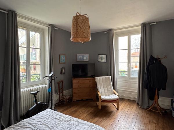 DEMEURE D'EXCEPTION EN COEUR DE VILLE