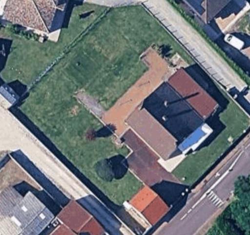 maison  4 pièces de plain-pied de 163m²  dans quartier calme et recherché