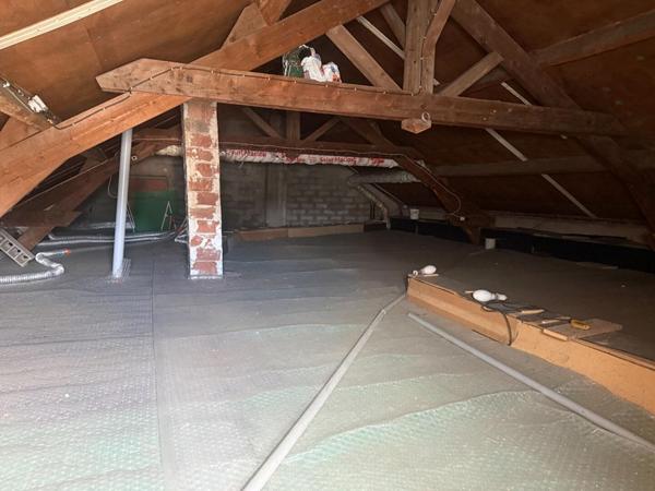 maison  4 pièces de plain-pied de 163m²  dans quartier calme et recherché