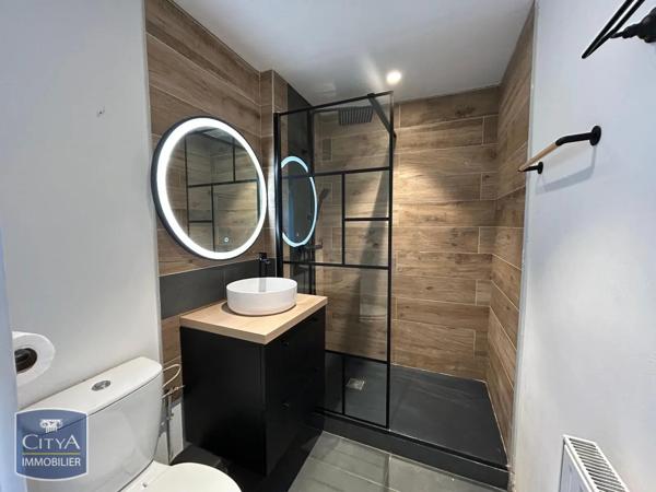 Appartement à louer 3 pièces 57.38m² Angers (49000)