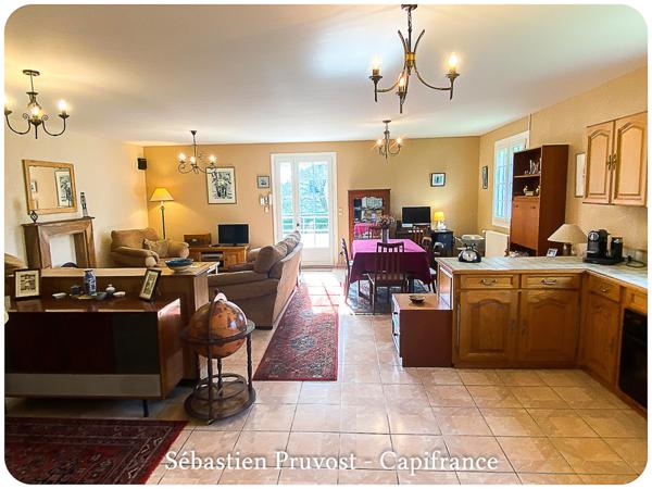 Maison à vendre 5 pièces SAINT PARDOUX LA RIVIERE (24), plain-pied 107m2, 3 chambres, deux garages, grand salon