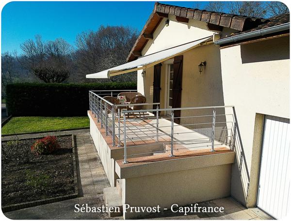 Maison à vendre 5 pièces SAINT PARDOUX LA RIVIERE (24), plain-pied 107m2, 3 chambres, deux garages, grand salon