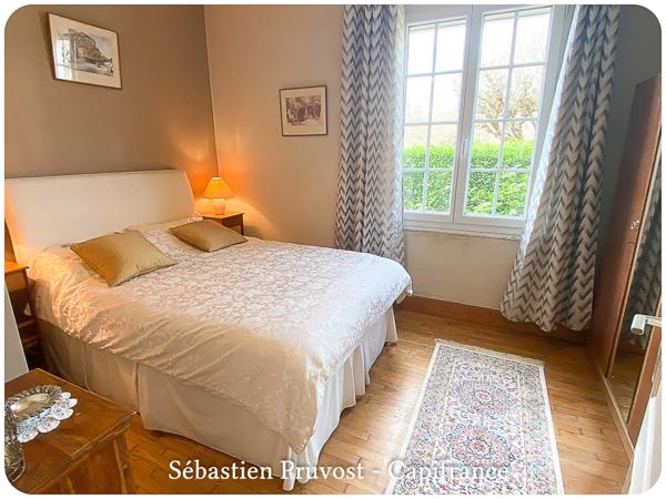 Maison à vendre 5 pièces SAINT PARDOUX LA RIVIERE (24), plain-pied 107m2, 3 chambres, deux garages, grand salon