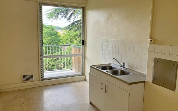 Appartement à vendre    4 pièces • 75,33 m2 Angoulême