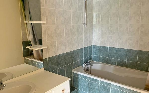 Appartement à vendre    4 pièces • 75,33 m2 Angoulême