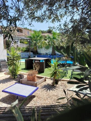 SUPERBE VILLA ATYPIQUE DE 210 M² HAB SUR 1296 M² DE TERRAIN