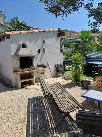 SUPERBE VILLA ATYPIQUE DE 210 M² HAB SUR 1296 M² DE TERRAIN