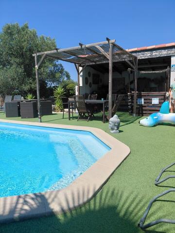 SUPERBE VILLA ATYPIQUE DE 210 M² HAB SUR 1296 M² DE TERRAIN