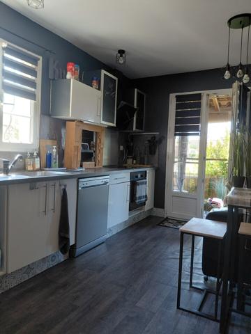 SUPERBE VILLA ATYPIQUE DE 210 M² HAB SUR 1296 M² DE TERRAIN