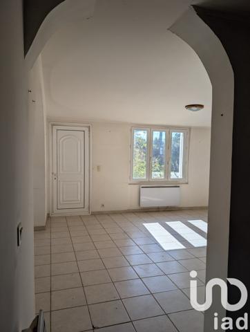 Maison traditionnelle 10 pièces de 309 m² à Redessan (30129)