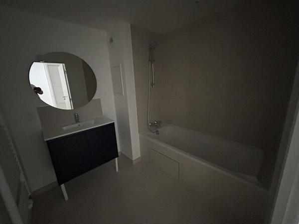 Location Appartement 2 pièces 49.76 m² - Caen 14000