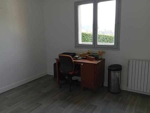 Maison à vendre |  Forgès |  6 pièces | 130 m²