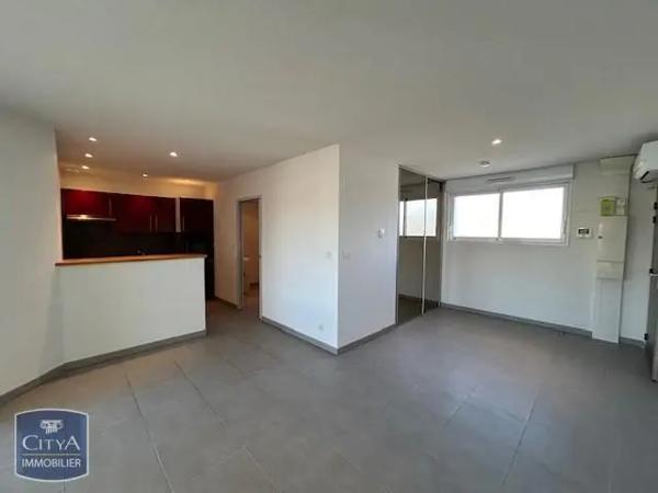 Appartement à louer 2 pièces 58m²