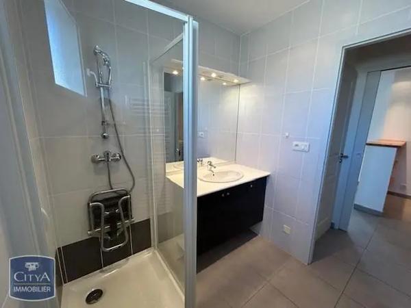 Appartement à louer 2 pièces 58m²