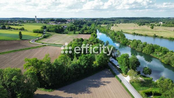 Maison
         9 pièces
        - 143 m² Exclusivité 293 000 € *