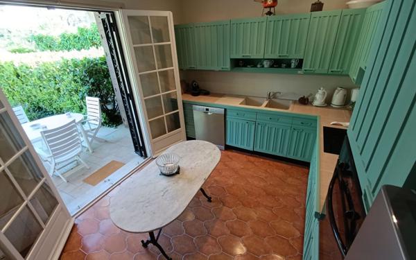 Appartement à vendre    4 pièces • 94 m2 Antibes