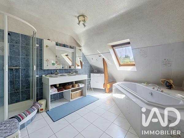 Maison à vendre 5 pièces 185,92 m² Guérande