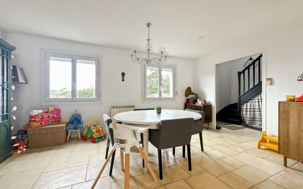 Maison à vendre    6 pièces •  Saulx-les-Chartreux