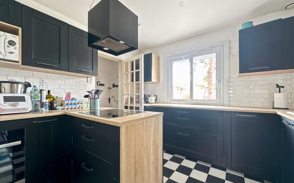 Maison à vendre    6 pièces •  Saulx-les-Chartreux