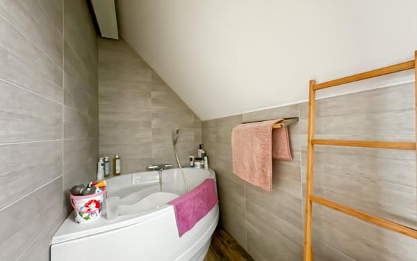 Maison à vendre    6 pièces •  Saulx-les-Chartreux