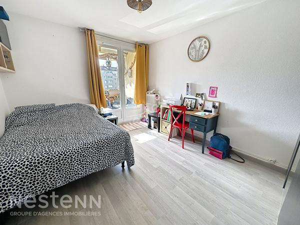 Appartement Ermont centre ville 4 pièce(s) 80m² 2e étage avec terrasse loggia, parking et cave