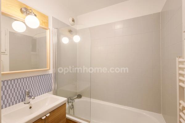 Proximité immédiate de Honfleur - Studio de 20.12 m2 avec terrasse - Parking - Résidence avec piscine