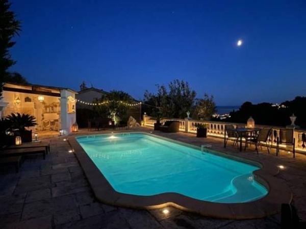 Villa avec piscine vue mer sur Vallauris