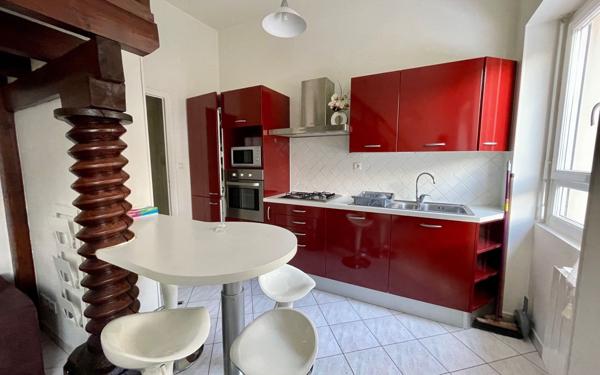 Appartement à louer    1 pièce • 25 m2 Annemasse