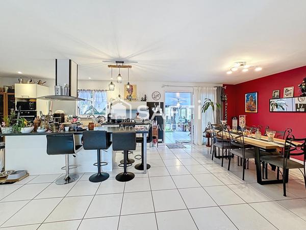 Maison T4 avec véranda garage pool house piscine