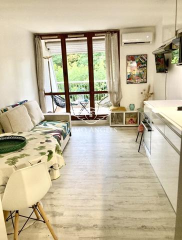 STUDIO EN PARFAIT ETAT-TERRASSE 9m2-PLACE DE PARKING PRIVATIVE-PLAGES A PROXIMITE