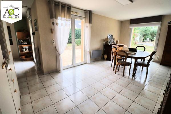PONT-SCORFF MAISON DE PLAIN-PIED SUR 100M² DE TERRAIN AVEC PISCINE