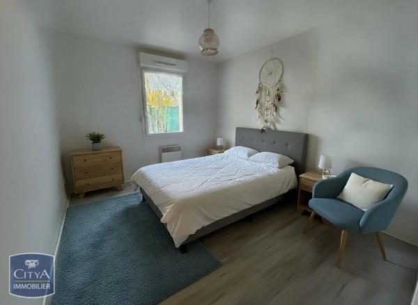 Appartement à vendre 2 pièces 48m² Saint-Jean-d'Angély (17400)