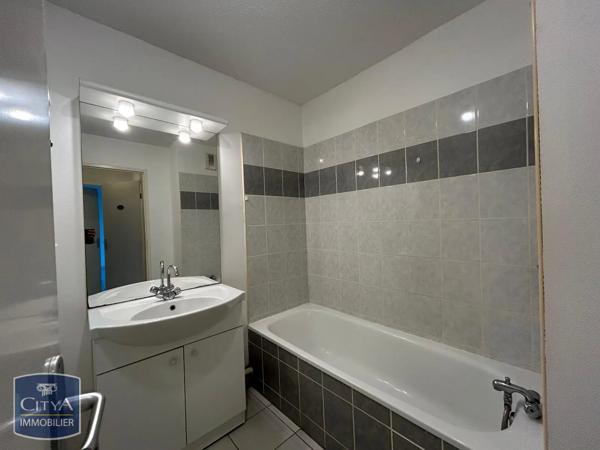 Appartement à vendre 2 pièces 48m² Saint-Jean-d'Angély (17400)