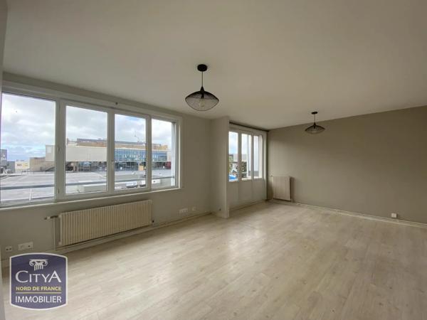 Appartement à louer 2 pièces 57.93m² Dunkerque (59240)