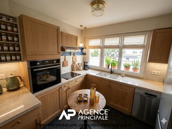 Appartement T4 95 m² La Rochelle. Terrasse. Parking ? Proche gare et Vieux-Port 367 500 € **  - Référence  HDO587D1