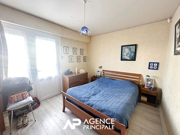 Appartement T4 95 m² La Rochelle. Terrasse. Parking ? Proche gare et Vieux-Port 367 500 € **  - Référence  HDO587D1