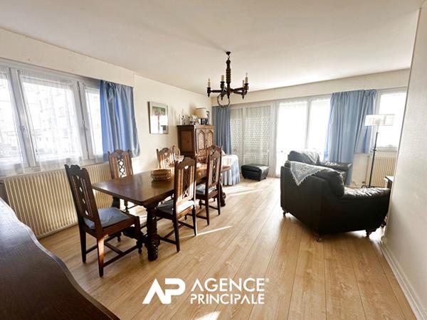Appartement T4 95 m² La Rochelle. Terrasse. Parking ? Proche gare et Vieux-Port 367 500 € **  - Référence  HDO587D1