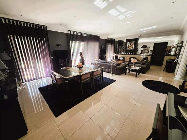 Vente Maison 7 pièces 264 m2 à Draguignan