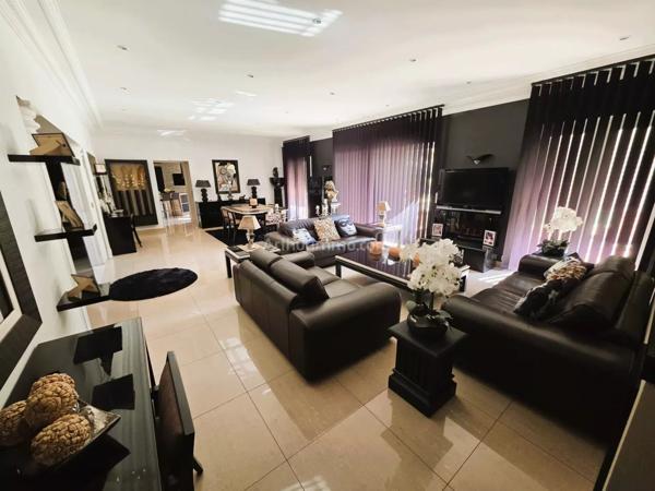 Vente Maison 7 pièces 264 m2 à Draguignan