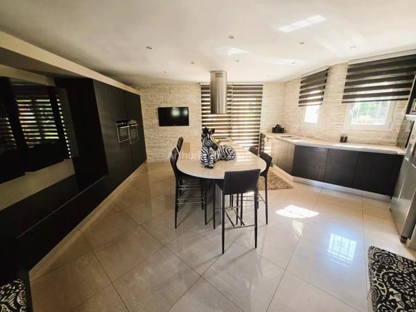 Vente Maison 7 pièces 264 m2 à Draguignan